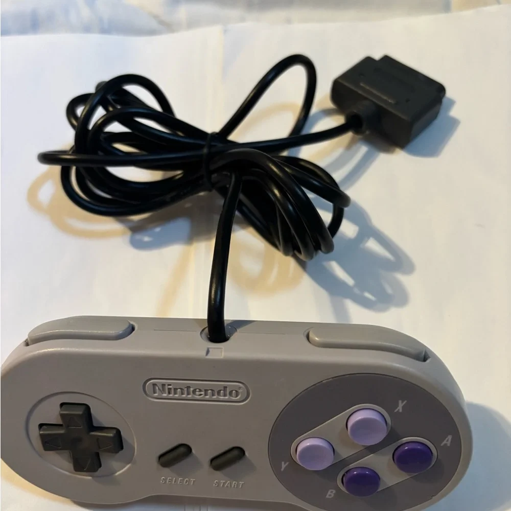 Super Nintendo SNES Console Mini SNS-101 With Cables 1 Remote Tested Working
